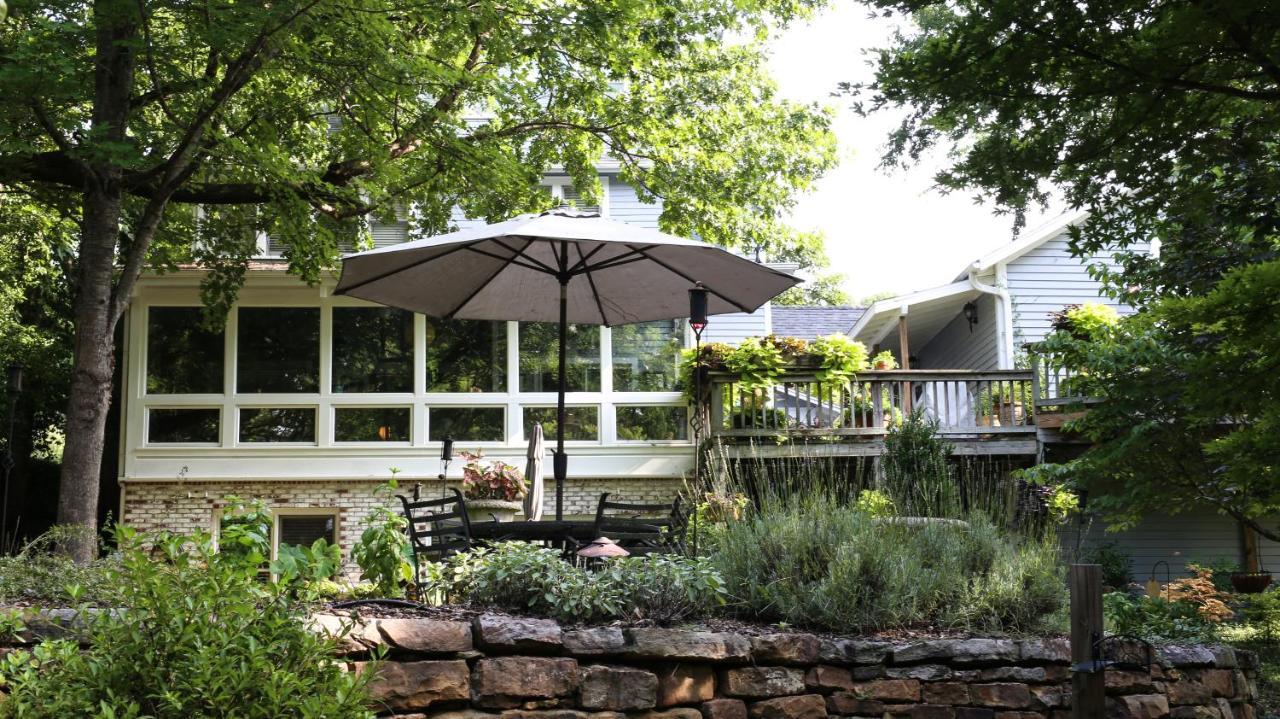 Dickson Street Bed & Breakfast Fayetteville Exterior foto